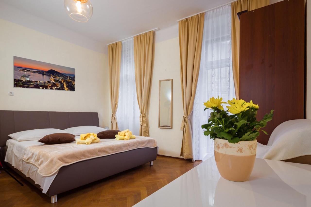 Riva Rooms Split Extérieur photo